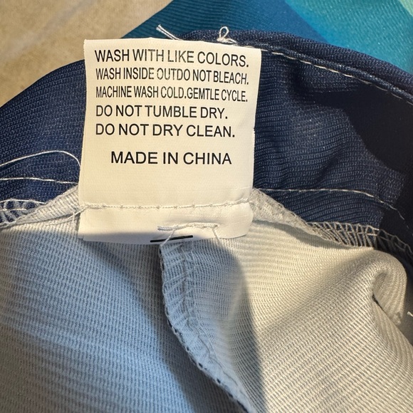 Colorful Chevron Pattern Pants - Picture 4 of 4